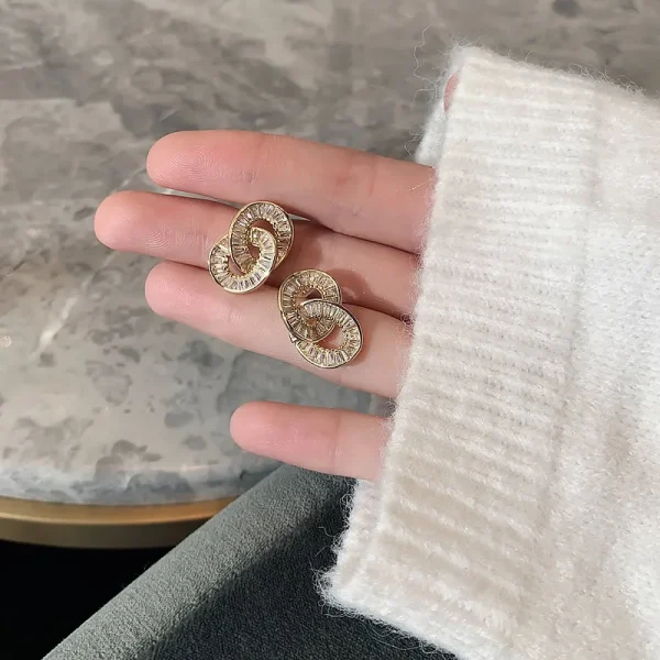 Luxury Zircon Circle Clasp Gold Colour Pendant Earrings For Woman Fashion Korean Jewelry 2020 New Party Girl's Unusual Earrings - Image 4